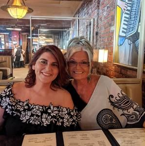 Meet your Posher, Robin